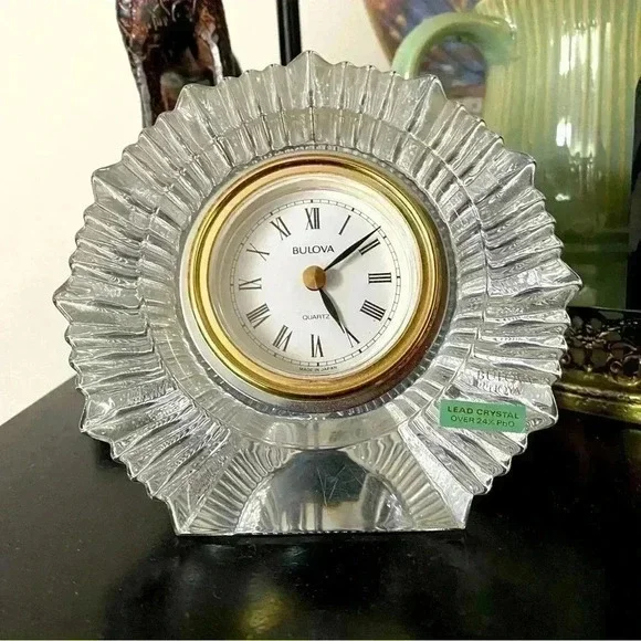 Bulova Hoya Crystal Clock Vintage Quartz Desk Clock 5x2.5 inches Heavy >24%PbO - Picture 2 of 10